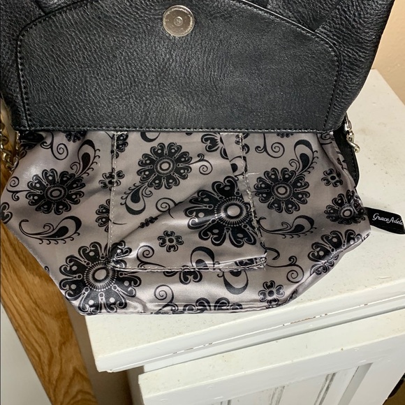 Grace Adele Studded Rhinestone Clutch EUC - Picture 5 of 7